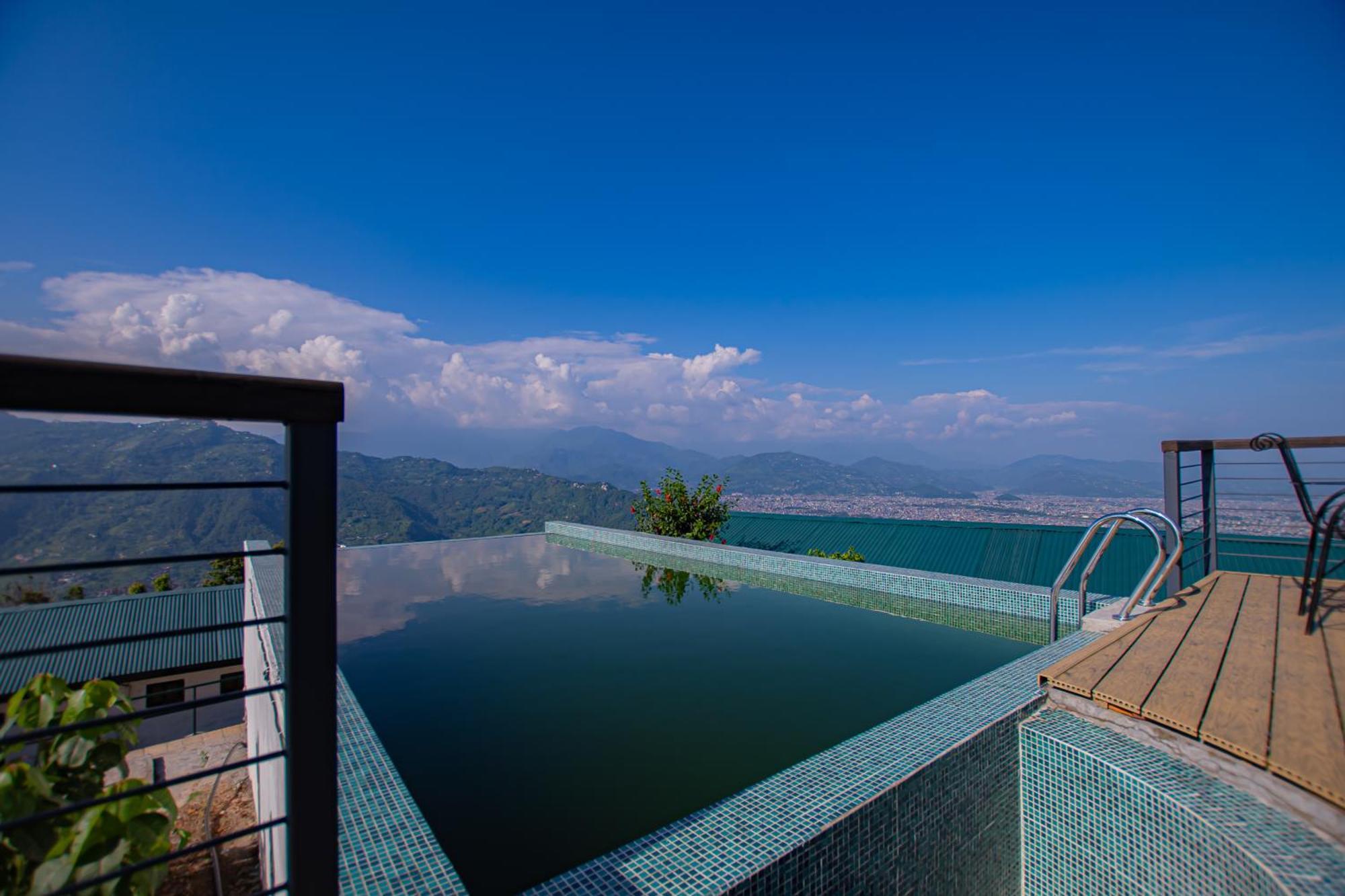 รานีบัน รีทรีต Hotel โพคารา ภายนอก รูปภาพ